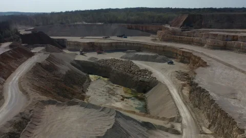 Vue aérienne des installations de la carrière