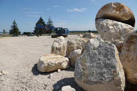 Enrochement pierre blanche de Vignory — blocs calcaires
